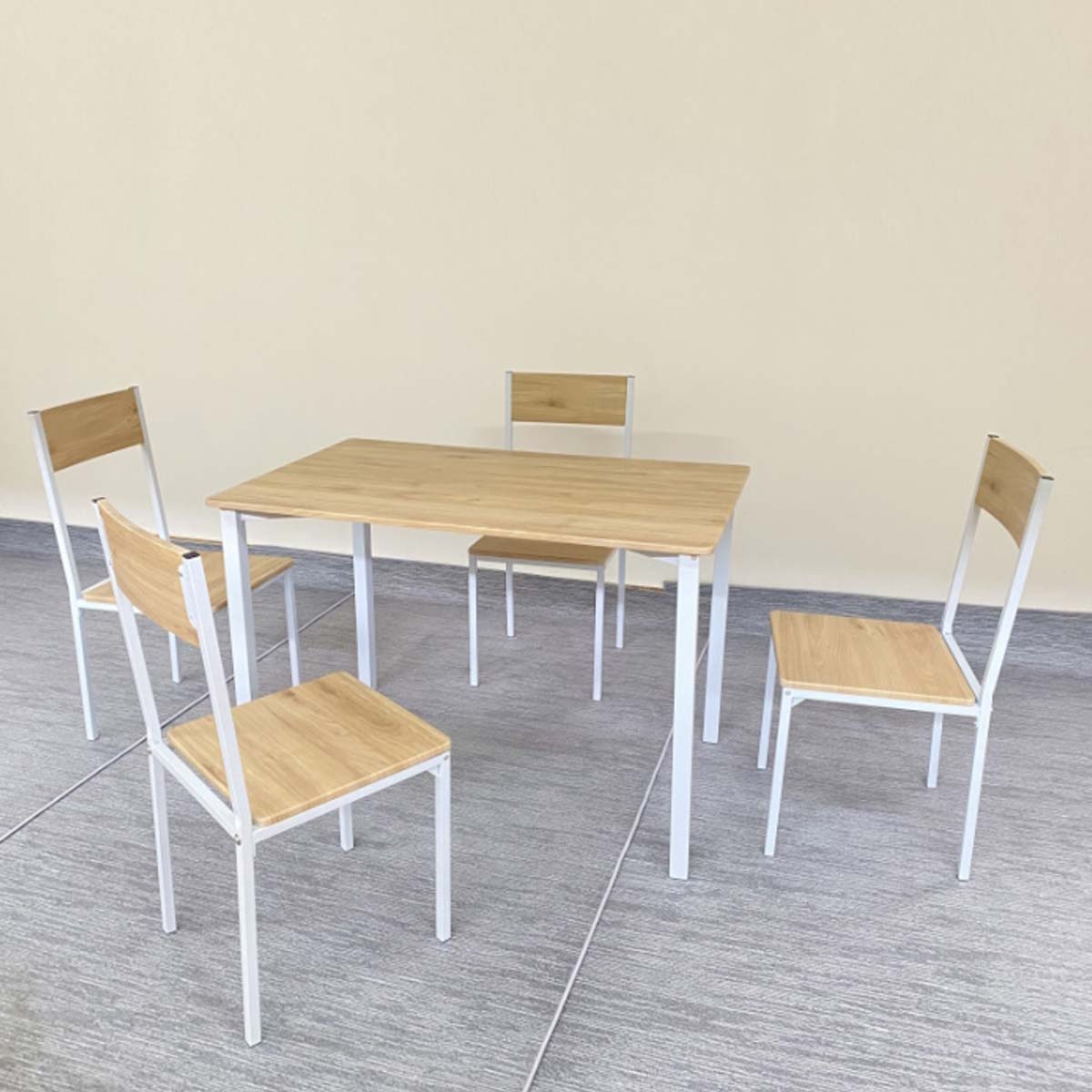 Conjunto mesa + 4 sillas KOBE