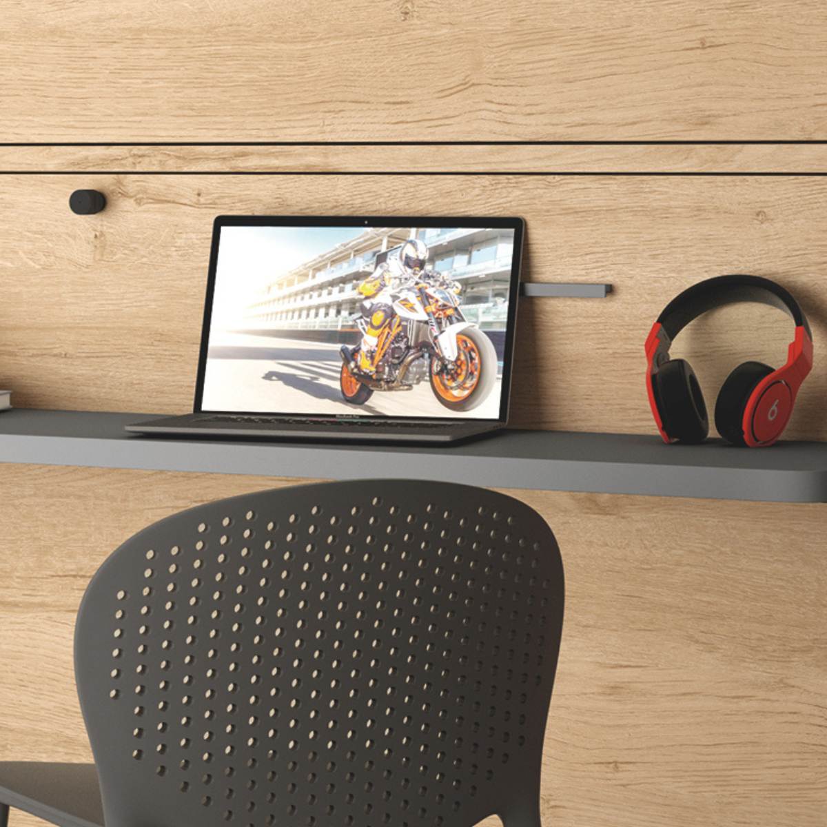 composicion juvenil LOBBY 241