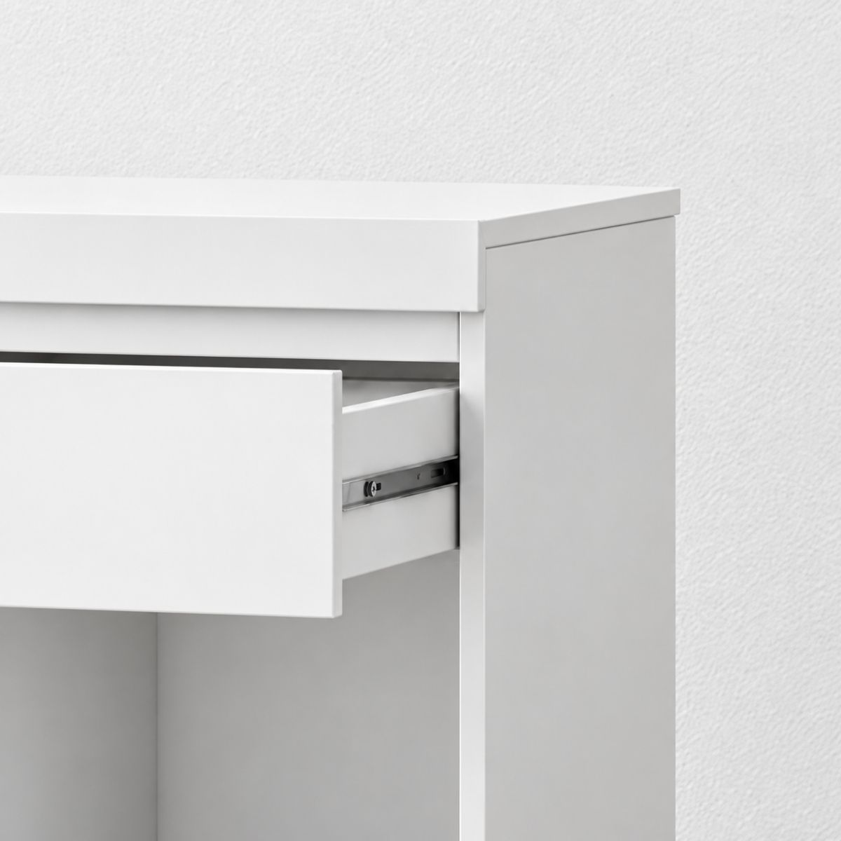 Mesa de escritorio DRAW blanca con cajón y hueco abierto
